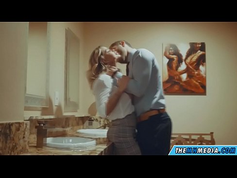 ❤️ Вақте ки як малламуй busty шумо дар як ҳоҷатхона ҷамъиятӣ seduces ❤❌ Секс дар порно tg.tubsexer-porn.ru ❌❤